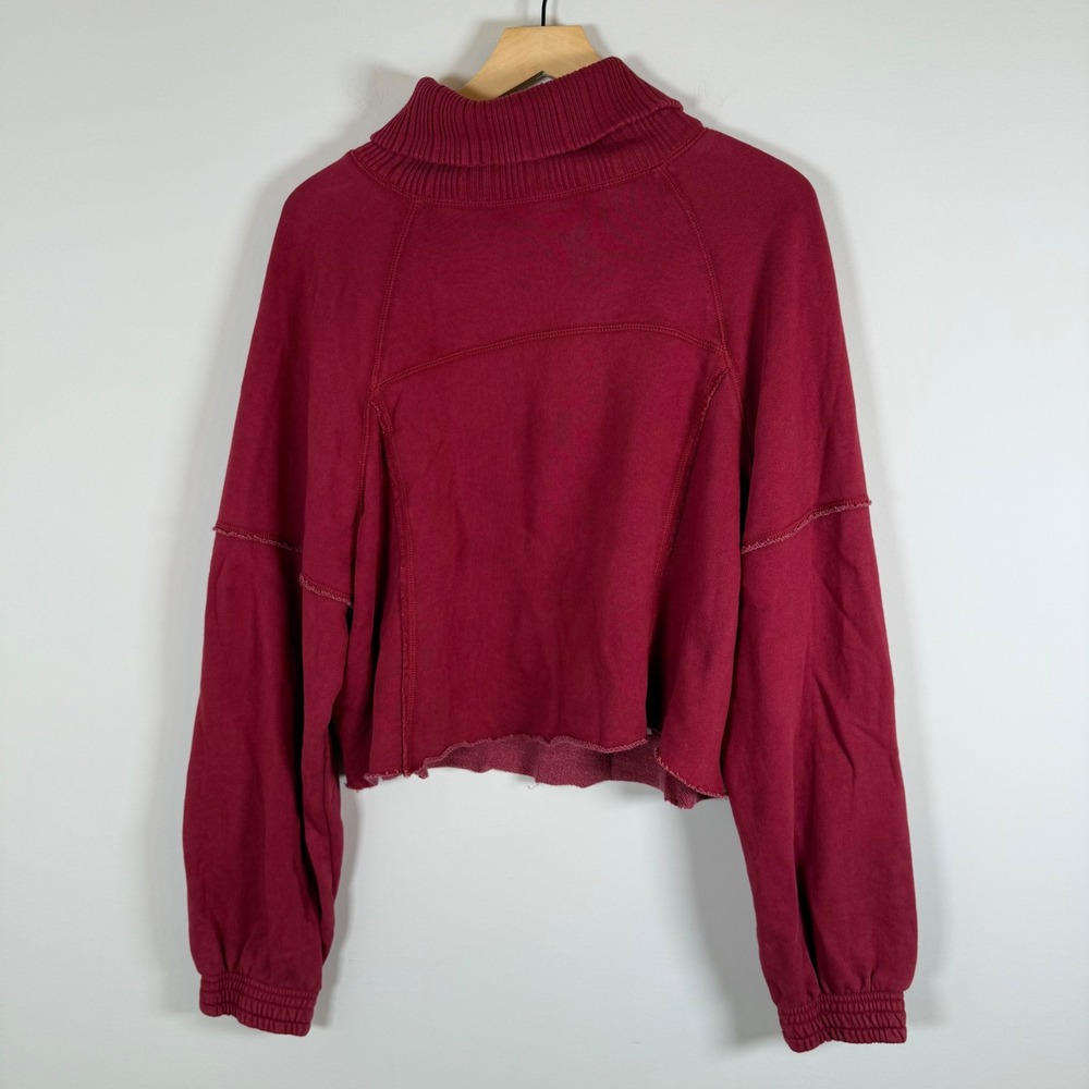 Aerie New Heights Turtleneck Cropped Crop Sweatshirt Small Red Raw Hem Pullover
